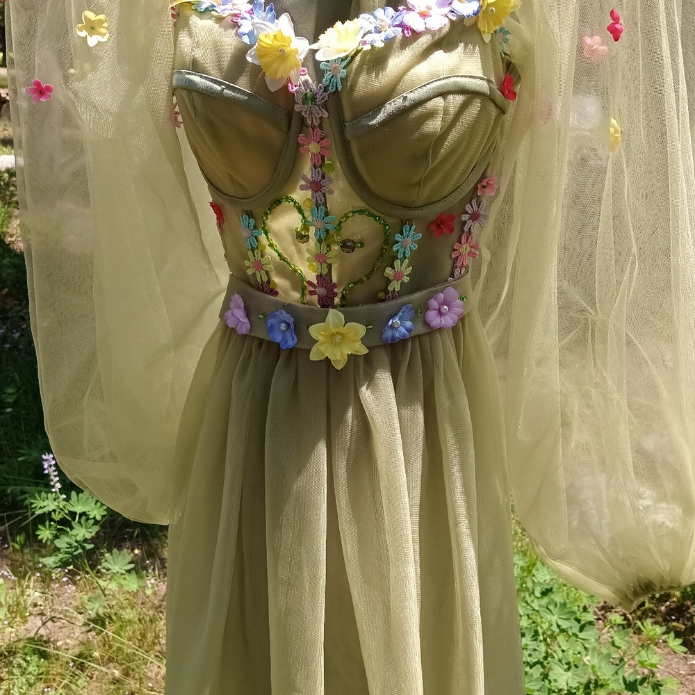 Beautiful Floral Forest Princess Wedding Prom Party Dress size 8-10